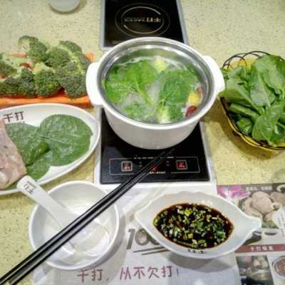 🇨🇳 Food I Remembered to Photograph on my Travels To and Thru China