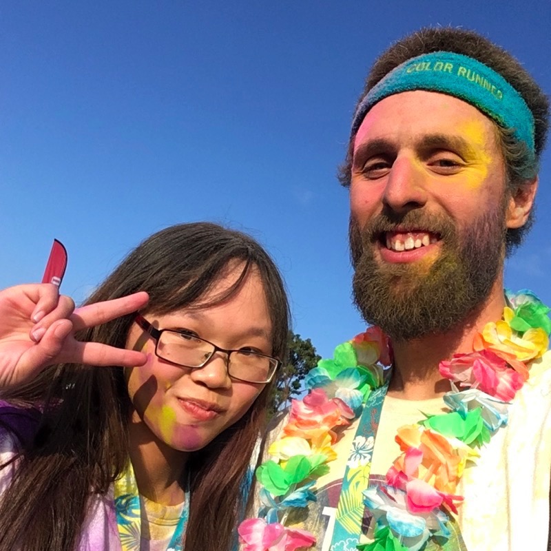 &#x1F1E8;&#x1F1F3; Selfies with Strangers #happiest5k